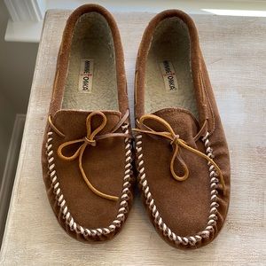 Minnetonka Slippers